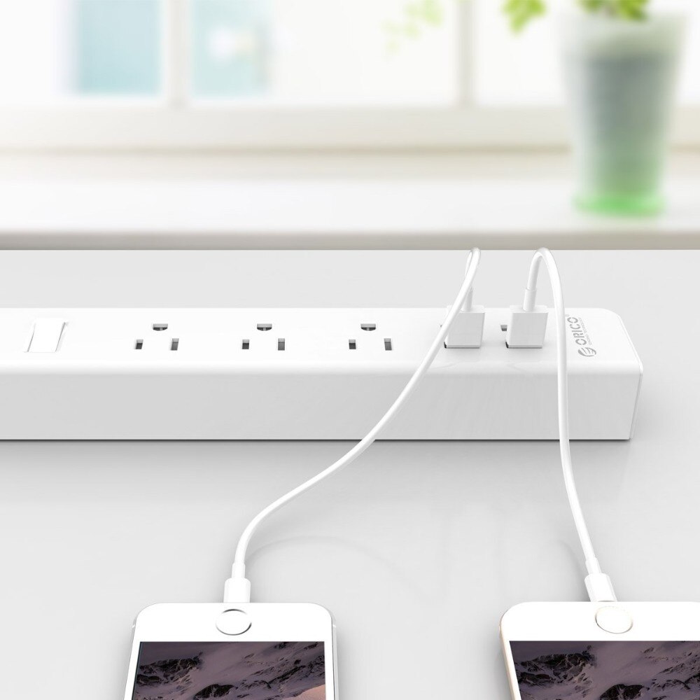 Power Strip with Three US Plugs