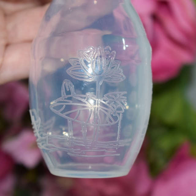 Compact Floral Patterned Manual Breast Pump