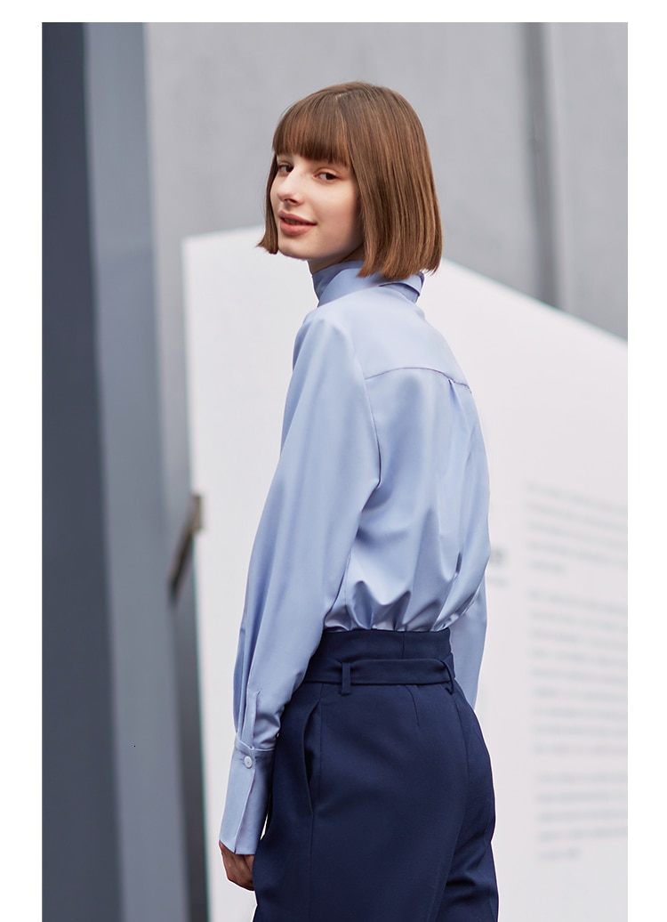 Women's Turtleneck Cotton Blouse