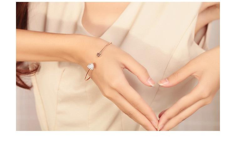 Women's Double Heart Bracelet Women's Double Heart Bracelet