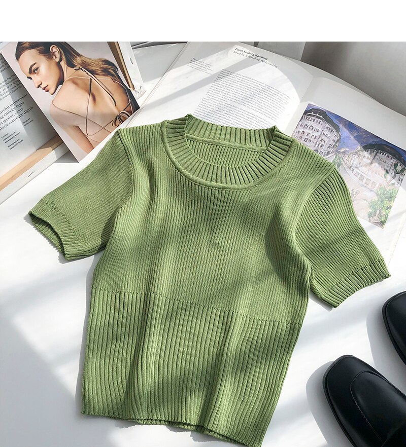 Women's Short Sleeved Knitted Crop Top