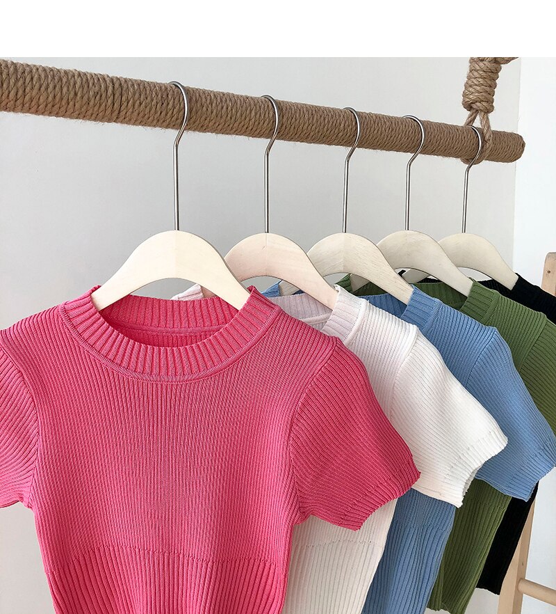 Women's Short Sleeved Knitted Crop Top