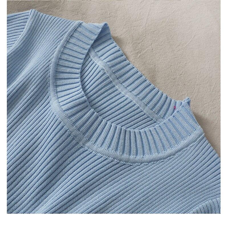 Women's Short Sleeved Knitted Crop Top