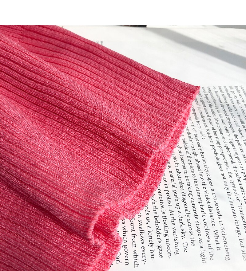 Women's Short Sleeved Knitted Crop Top