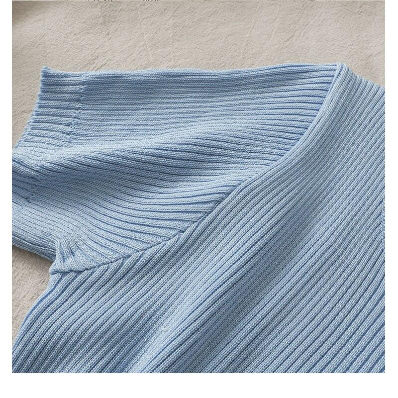 Women's Short Sleeved Knitted Crop Top