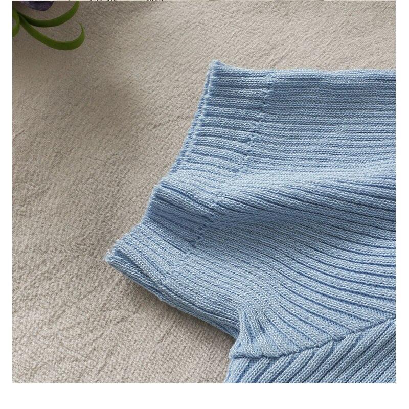 Women's Short Sleeved Knitted Crop Top