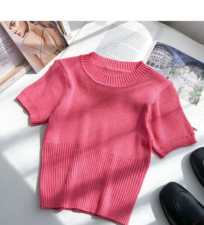 Women's Short Sleeved Knitted Crop Top