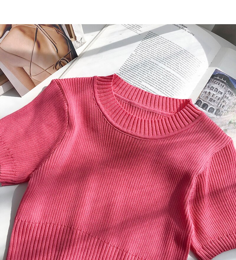 Women's Short Sleeved Knitted Crop Top