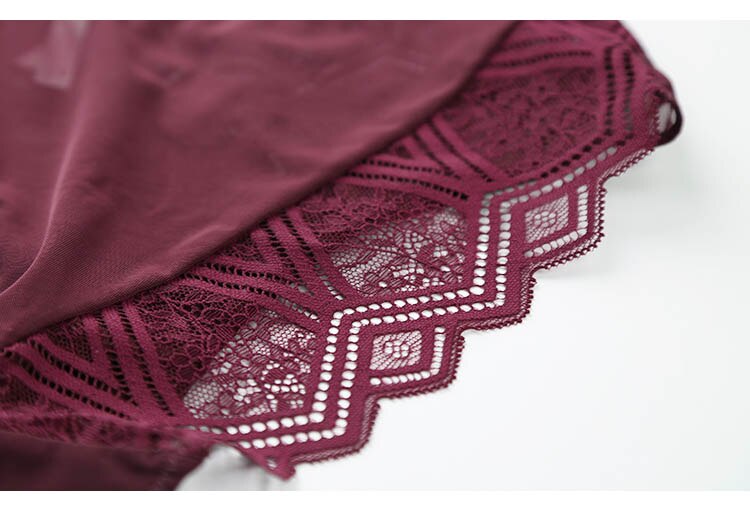 Hollow Lace Push-up Bra and Panty Set for Women