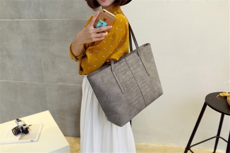 Women's Alligator Leather Shoulder Bag