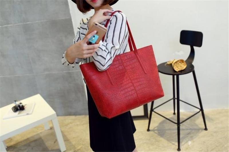 Women's Alligator Leather Shoulder Bag