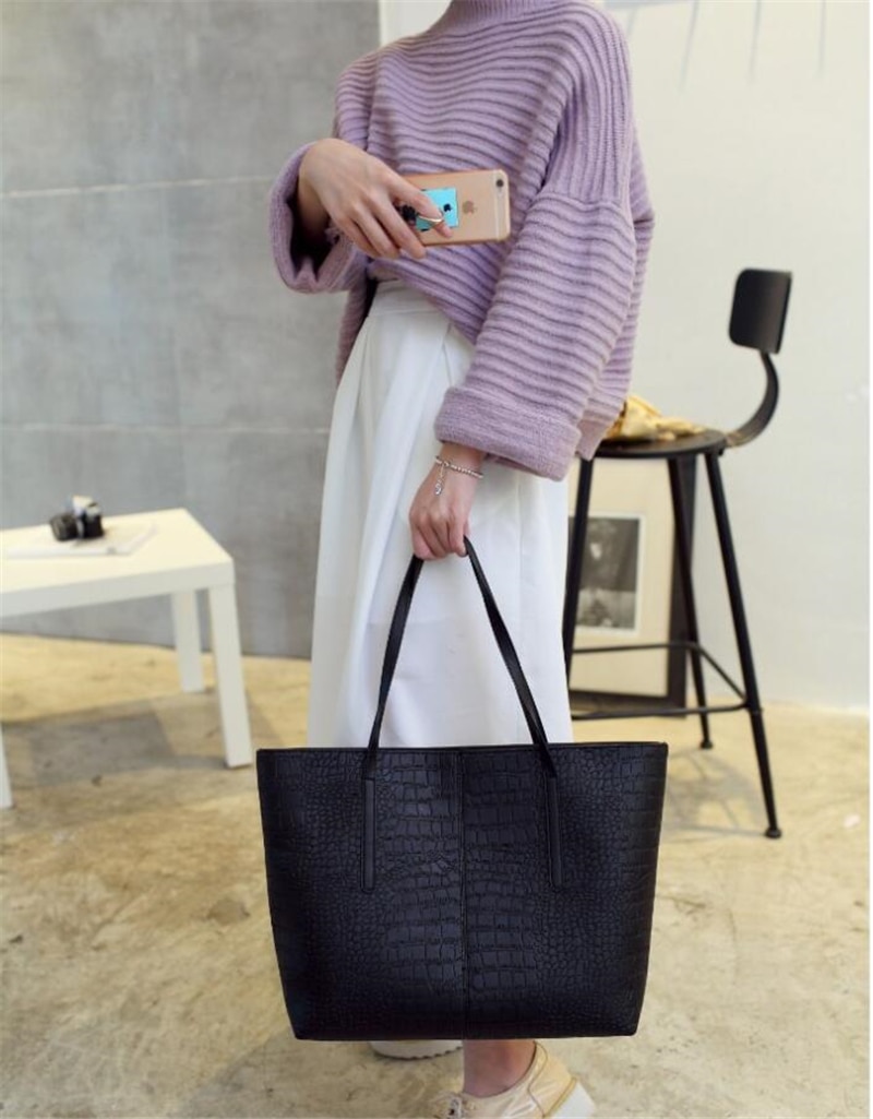 Women's Alligator Leather Shoulder Bag