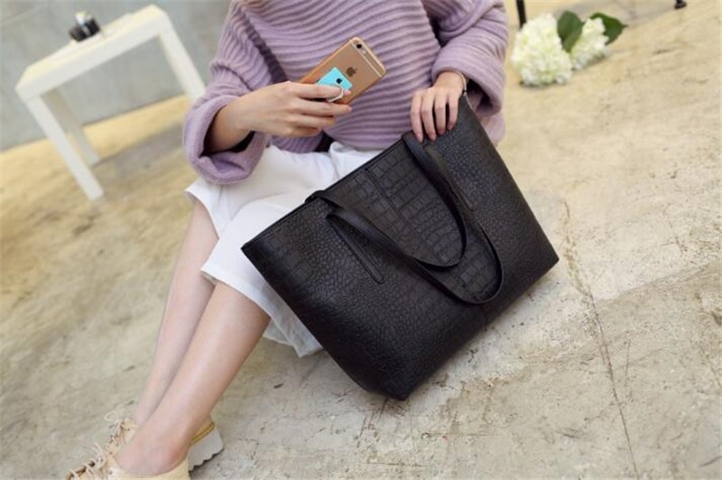 Women's Alligator Leather Shoulder Bag