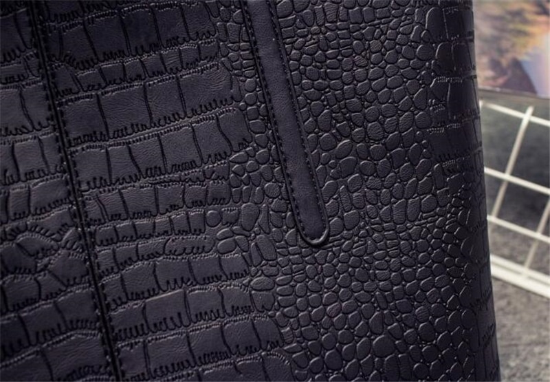 Women's Alligator Leather Shoulder Bag