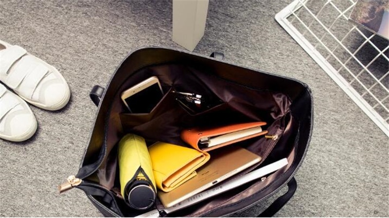 Women's Alligator Leather Shoulder Bag