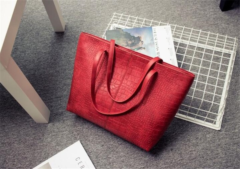 Women's Alligator Leather Shoulder Bag