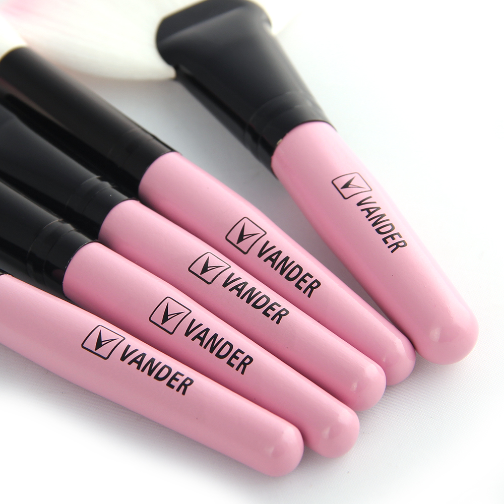32 Pieces of Professional Make up Brush