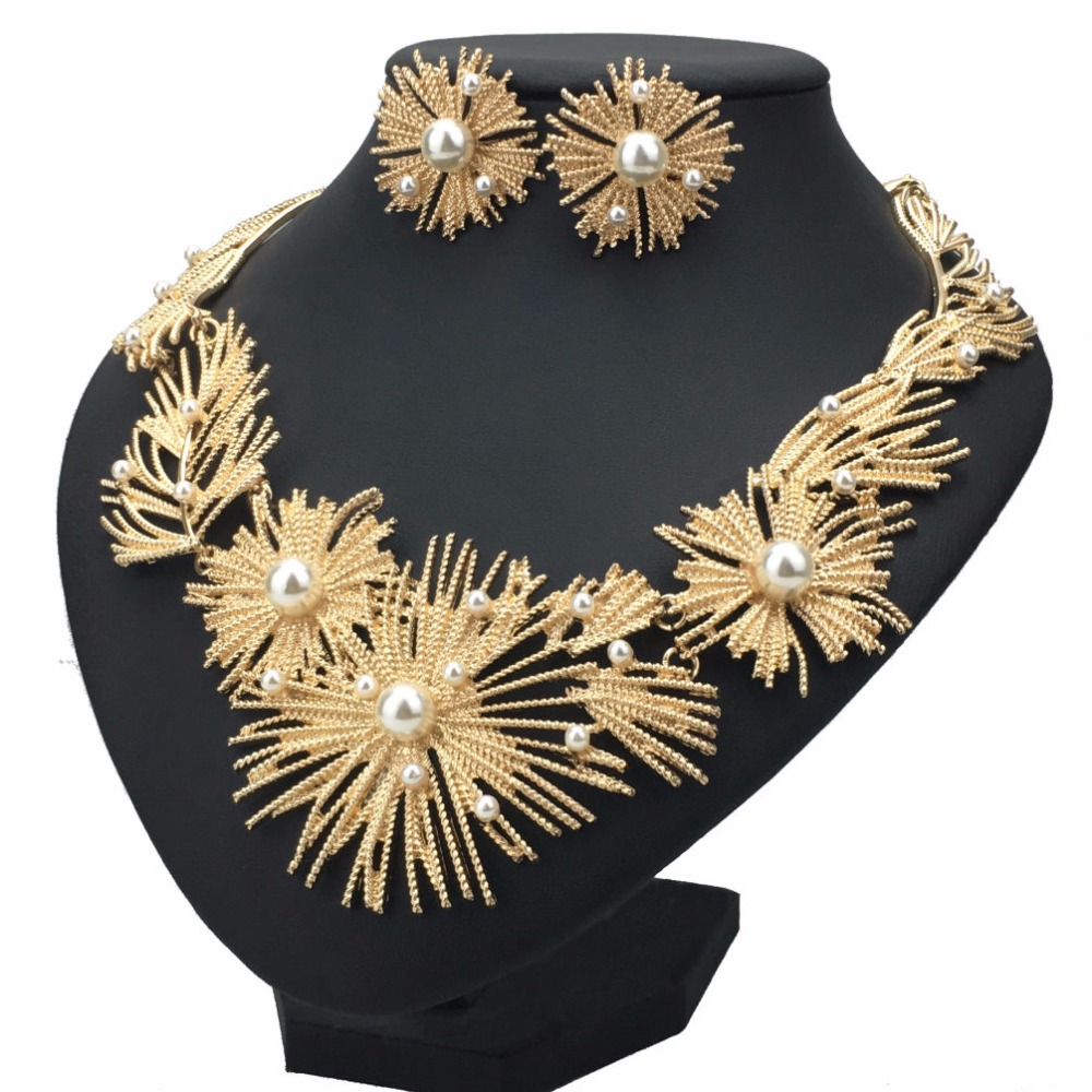 Star Patterned Jewelry Set