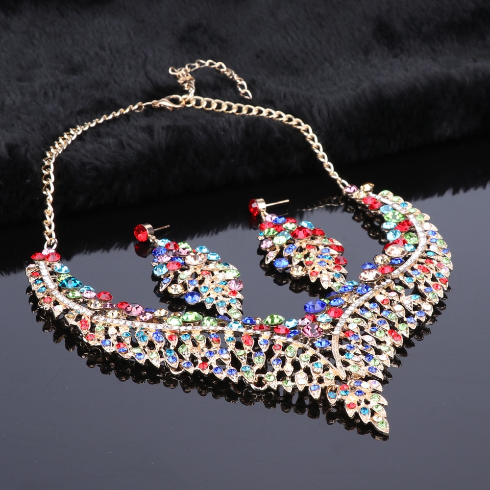 Luxurious Crystal Leaf Shaped Jewelry Set for Women