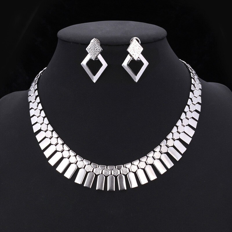 Vintage Geometric Style Women's Jewelry Set