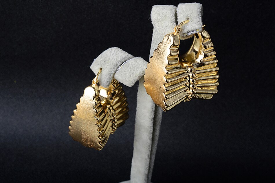 Women's Egypt Style Earrings and Necklace Set