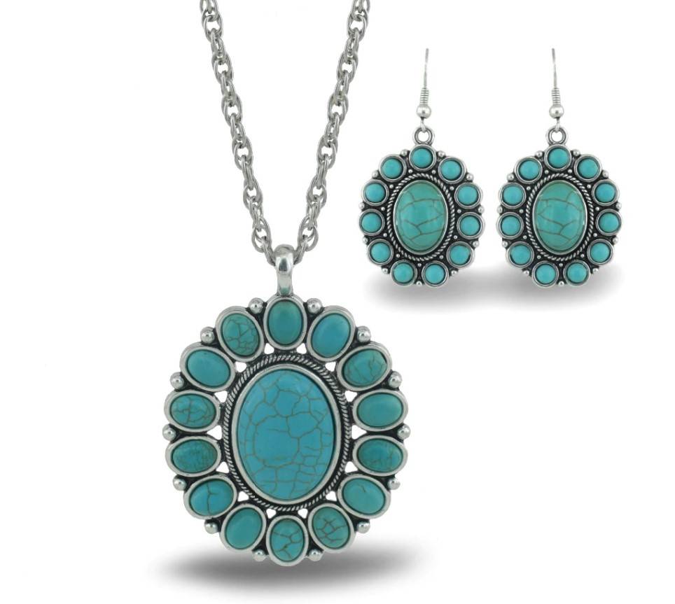 Women's Turquoise Necklace and Earrings Set