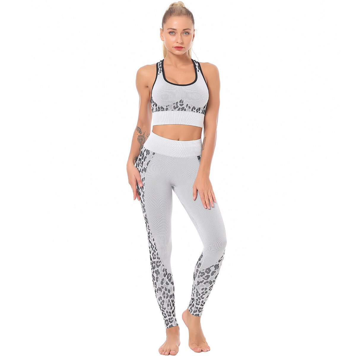 Women's Leopard Detail Sports Bra and Leggings Set