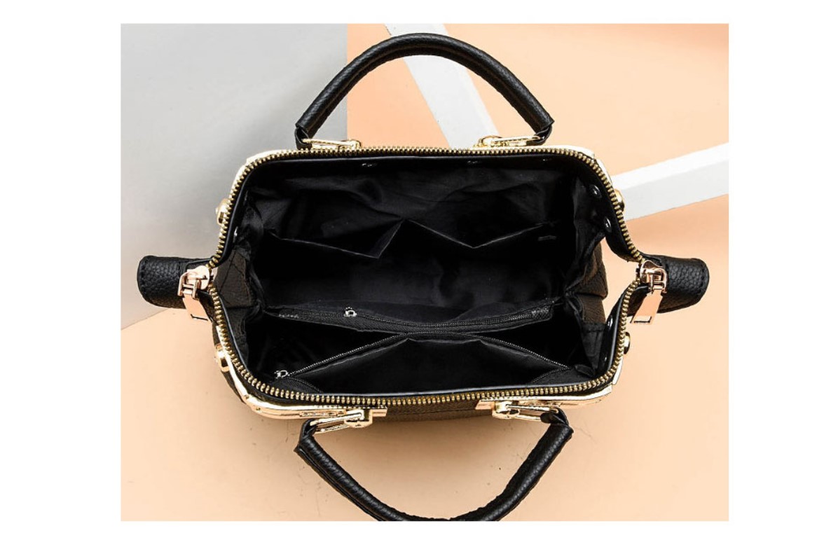 Women's Kawaii Design Quilted Handbag